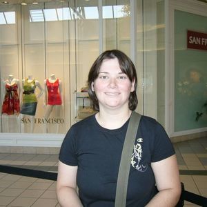 Meet your Posher, Valérie
